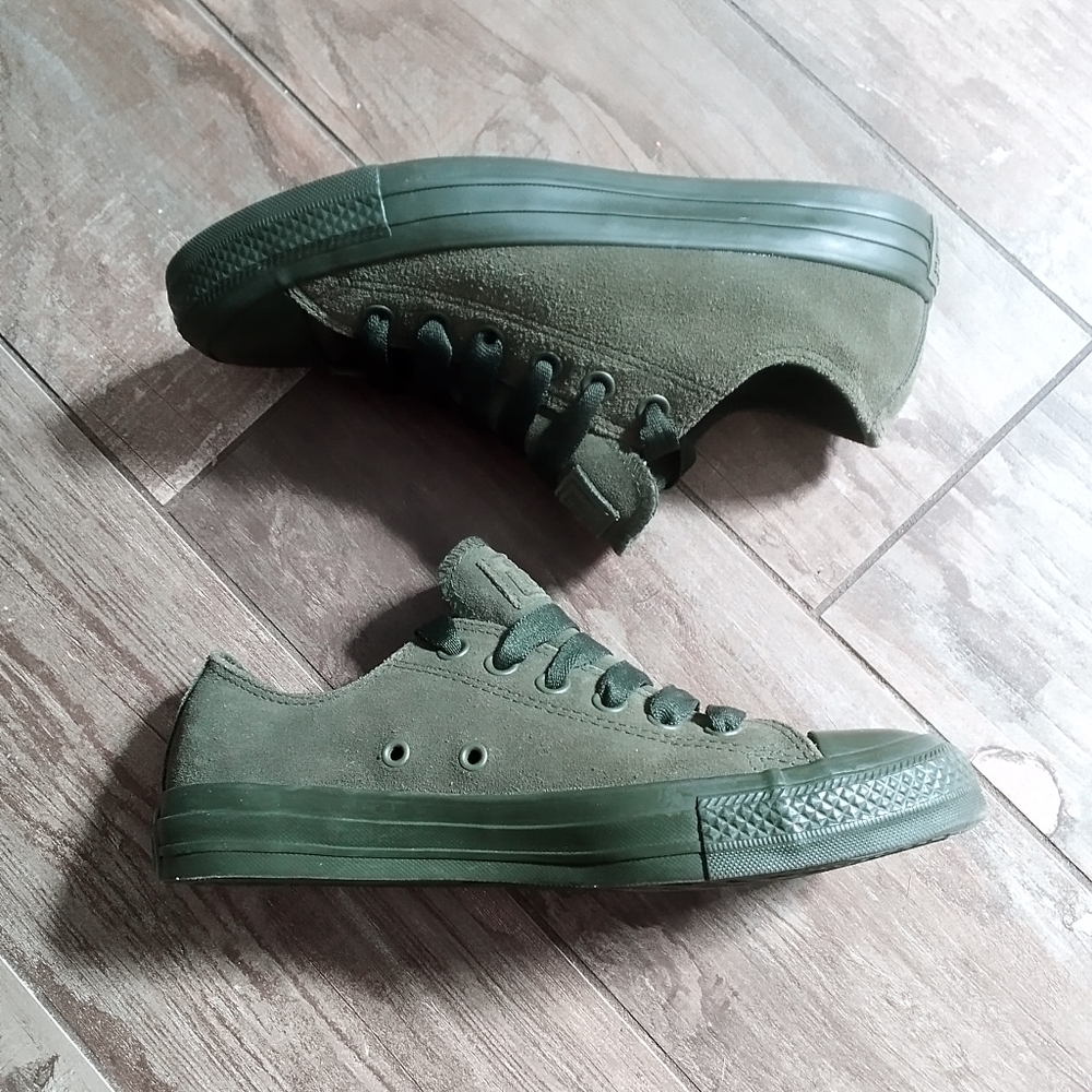 Suede Converse All Stars